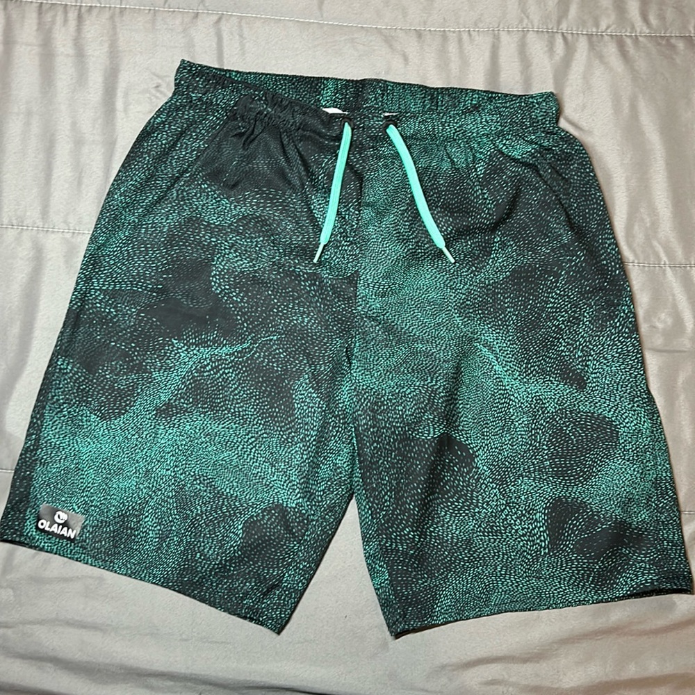 Decathlon Olaian men's Swim Shorts. Size Large.